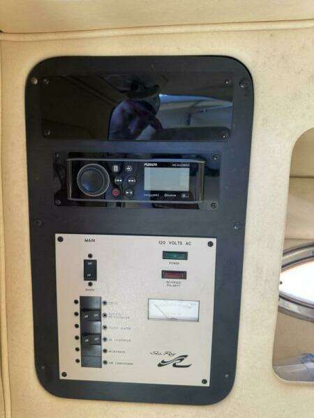 29ft Sea Ray Yacht For Sale