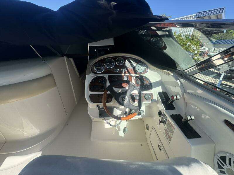 29ft Sea Ray Yacht For Sale