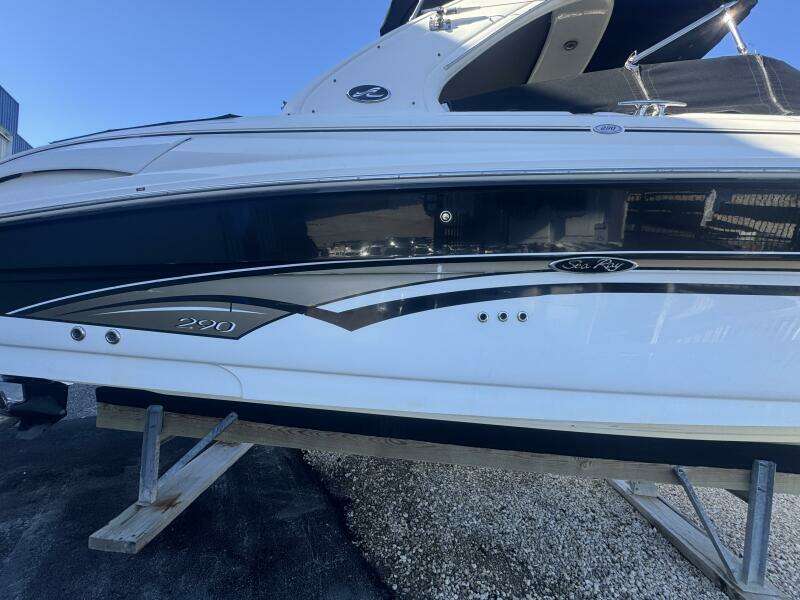 29ft Sea Ray Yacht For Sale