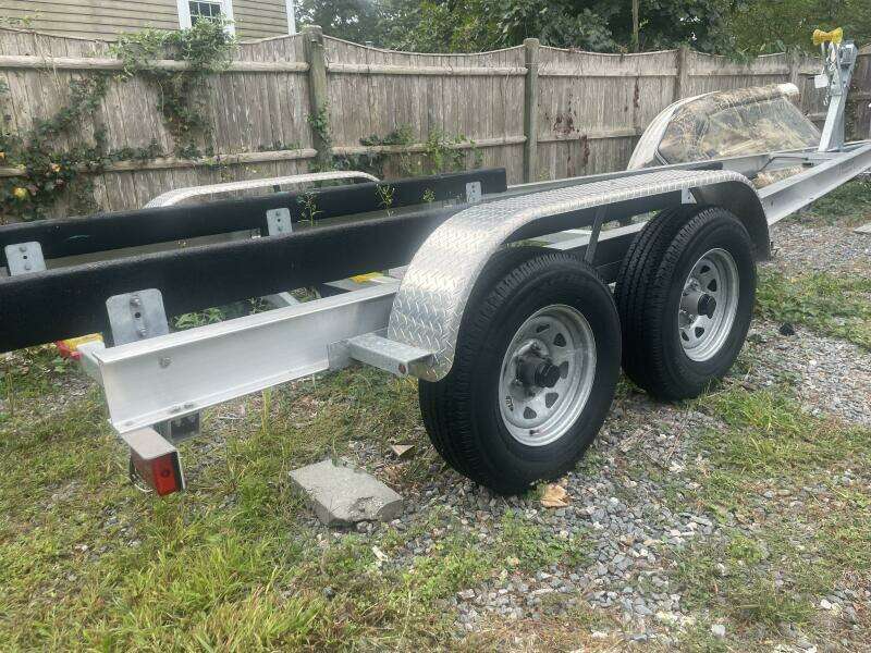 24ft Cutwater Yacht For Sale