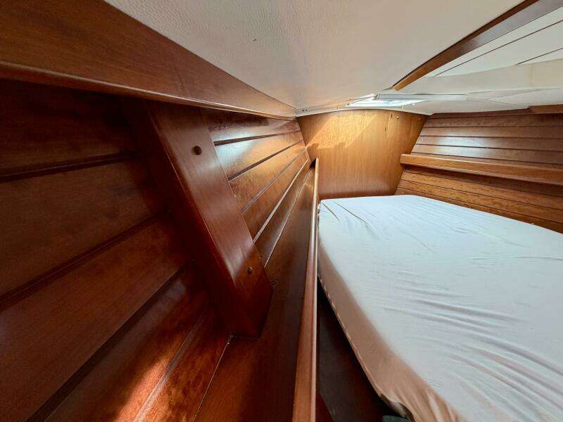 Eda 47ft Beneteau Yacht For Sale