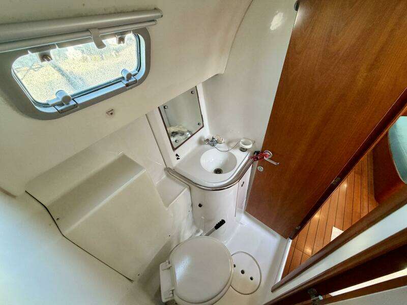 Eda 47ft Beneteau Yacht For Sale