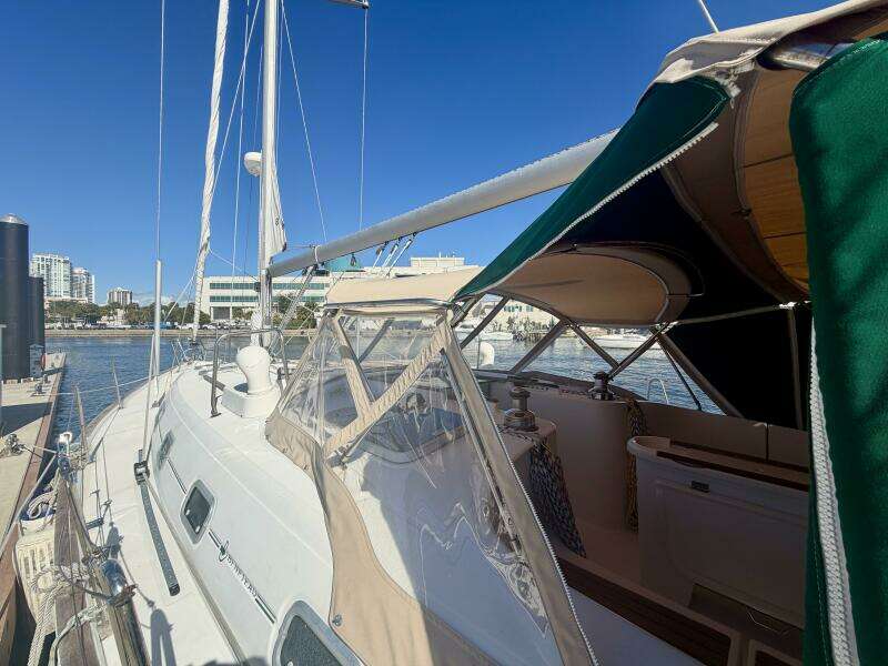 Eda 47ft Beneteau Yacht For Sale