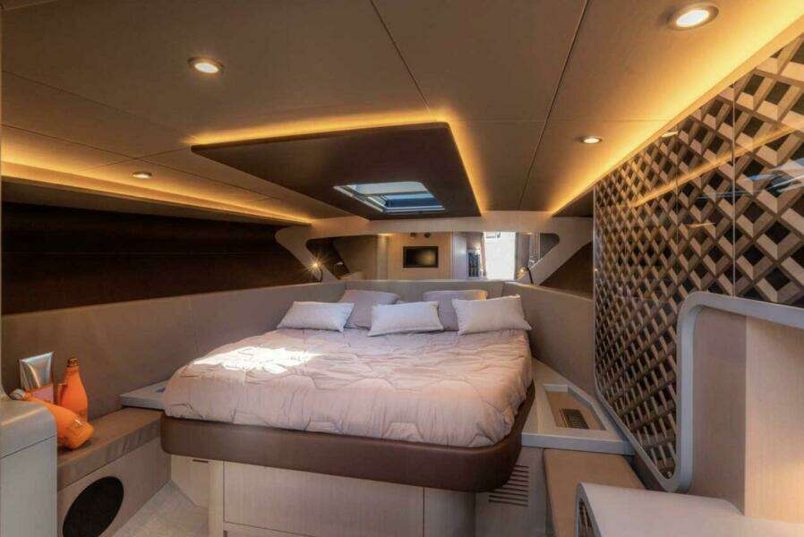 42ft Canados Yacht For Sale