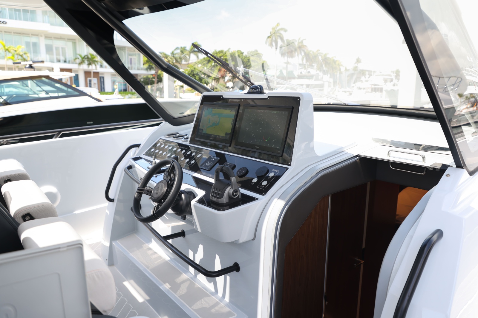 2026 Canados Gladiator 493 Grand