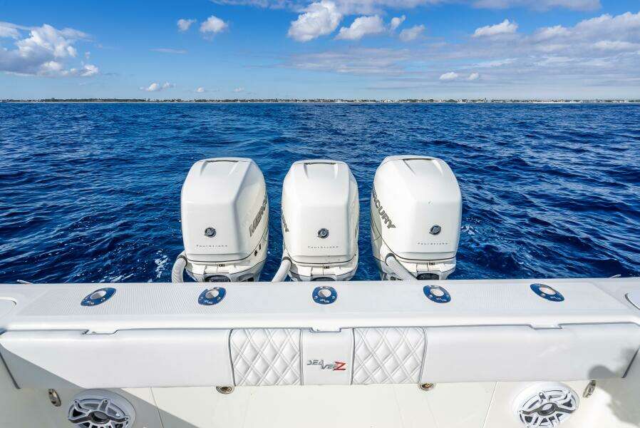 37ft SeaVee Yacht For Sale