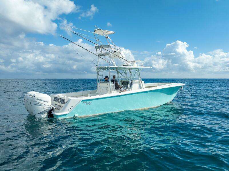 37ft SeaVee Yacht For Sale