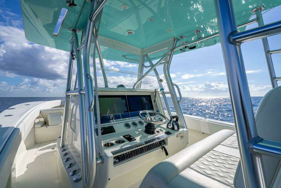 37ft SeaVee Yacht For Sale