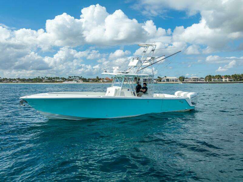 37ft SeaVee Yacht For Sale
