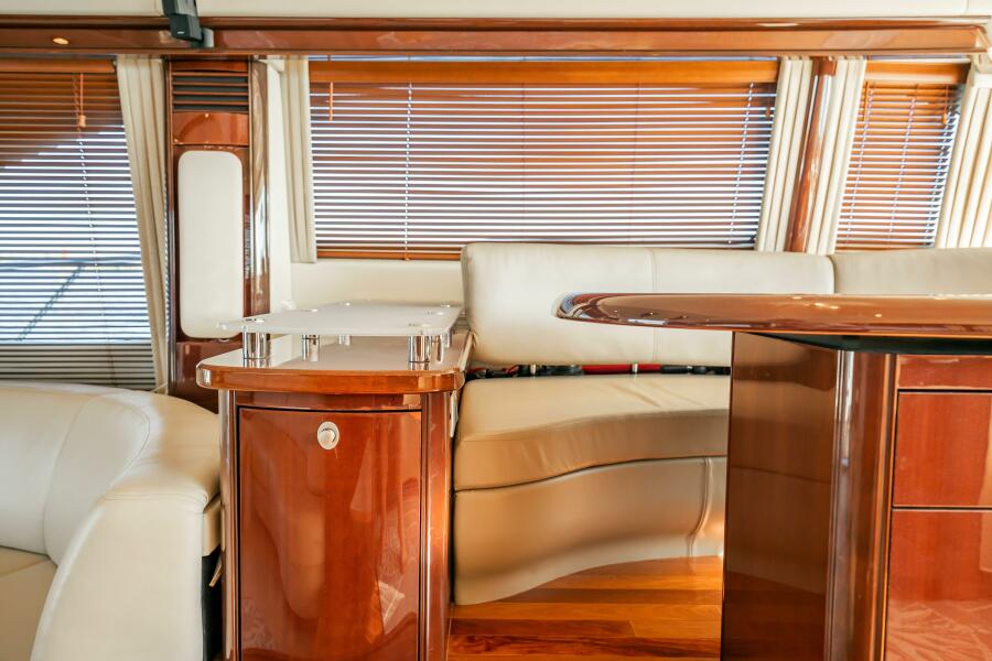 2007 Sea Ray 580 Sedan Bridge