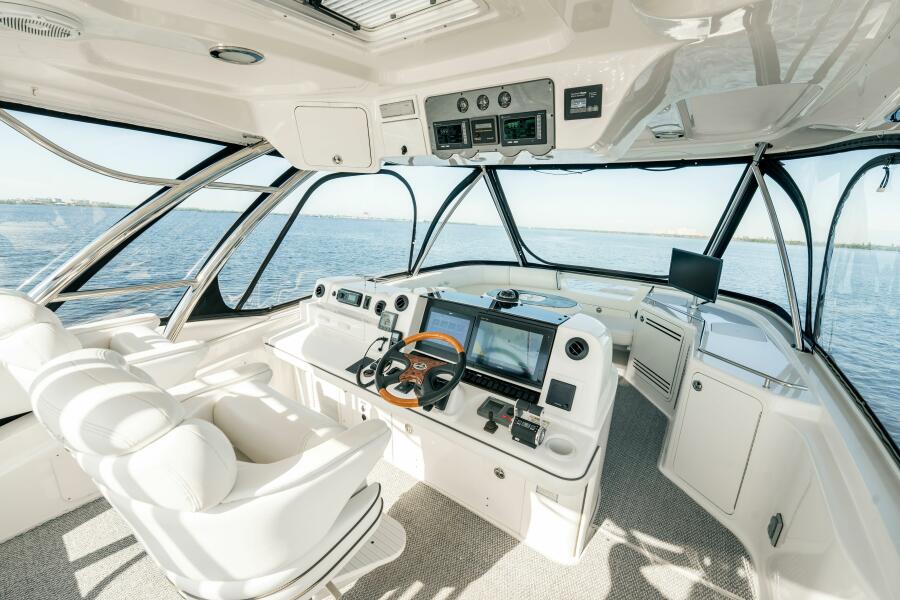 2007 Sea Ray 580 Sedan Bridge
