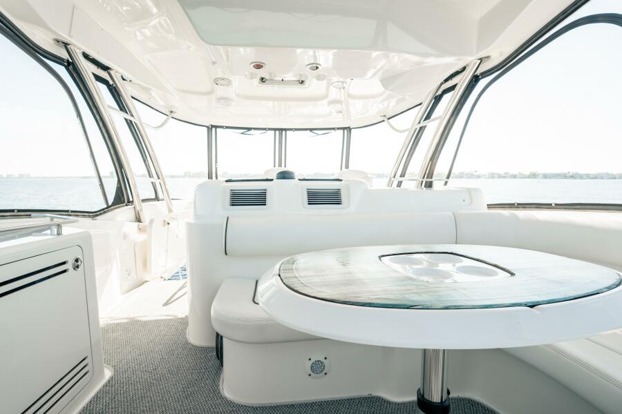 2007 Sea Ray 580 Sedan Bridge