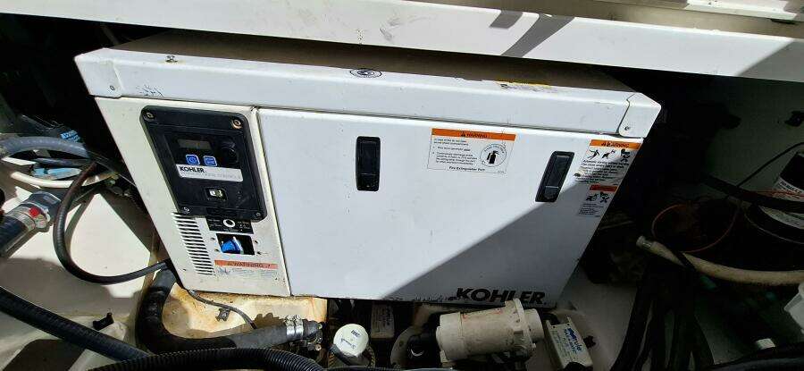 Whaler 31ft Boston Whaler Yacht For Sale