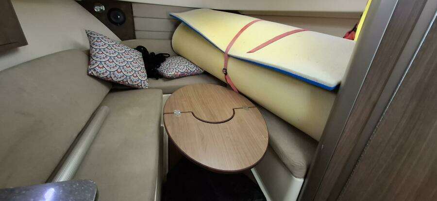 Whaler 31ft Boston Whaler Yacht For Sale