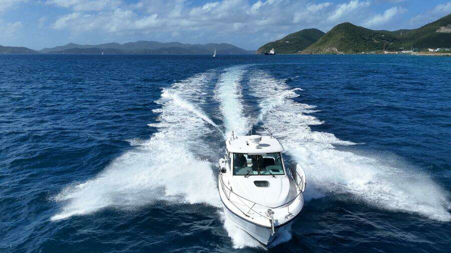 Whaler 31ft Boston Whaler Yacht For Sale