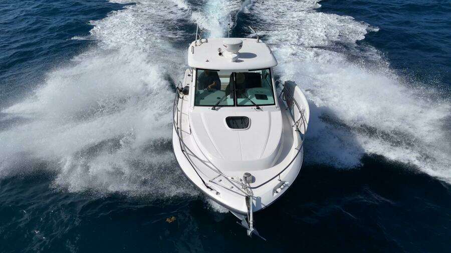 Whaler 31ft Boston Whaler Yacht For Sale