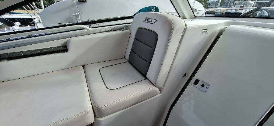 Whaler 31ft Boston Whaler Yacht For Sale