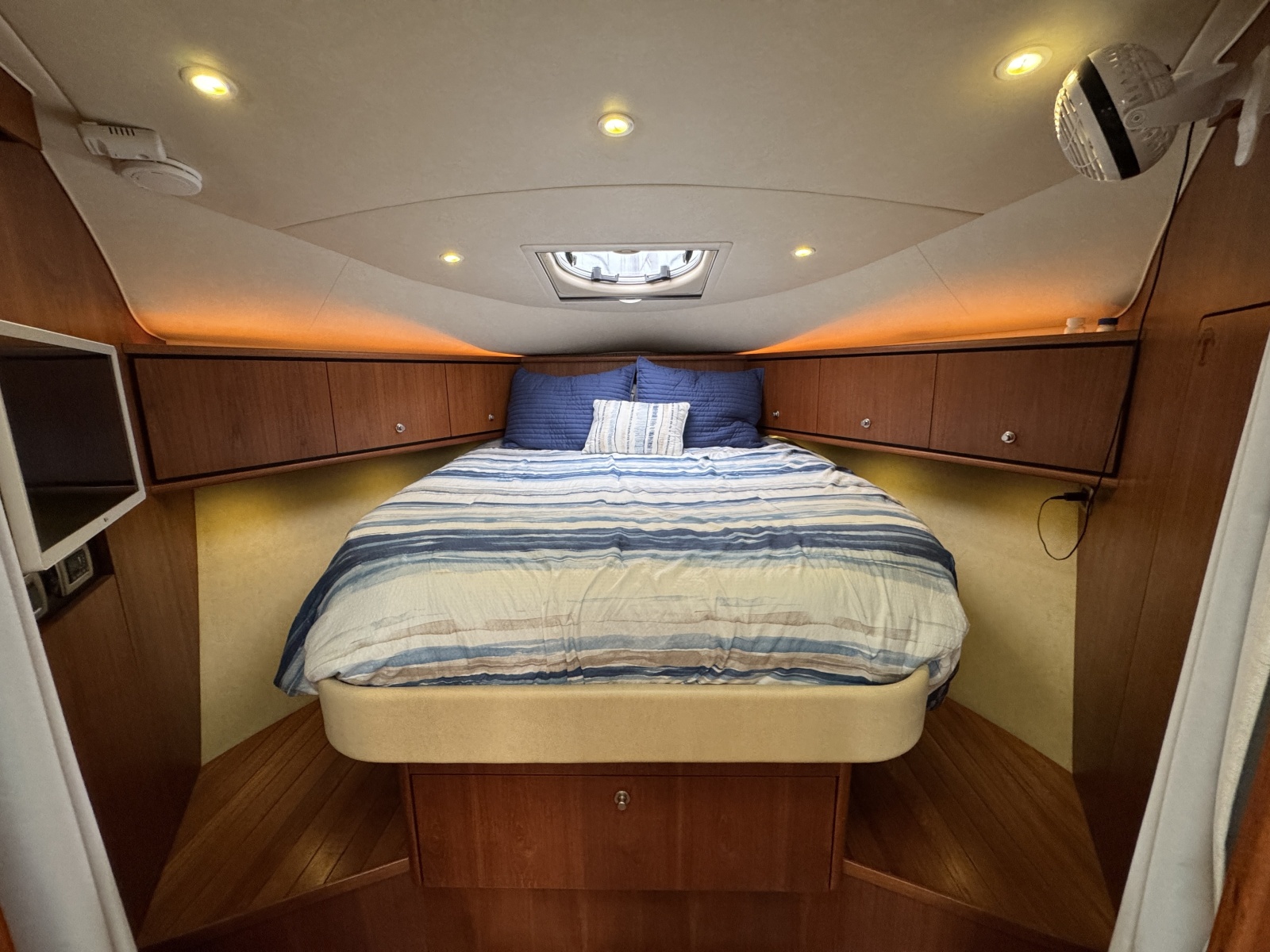 2008 Tiara Yachts 3900 Sovran