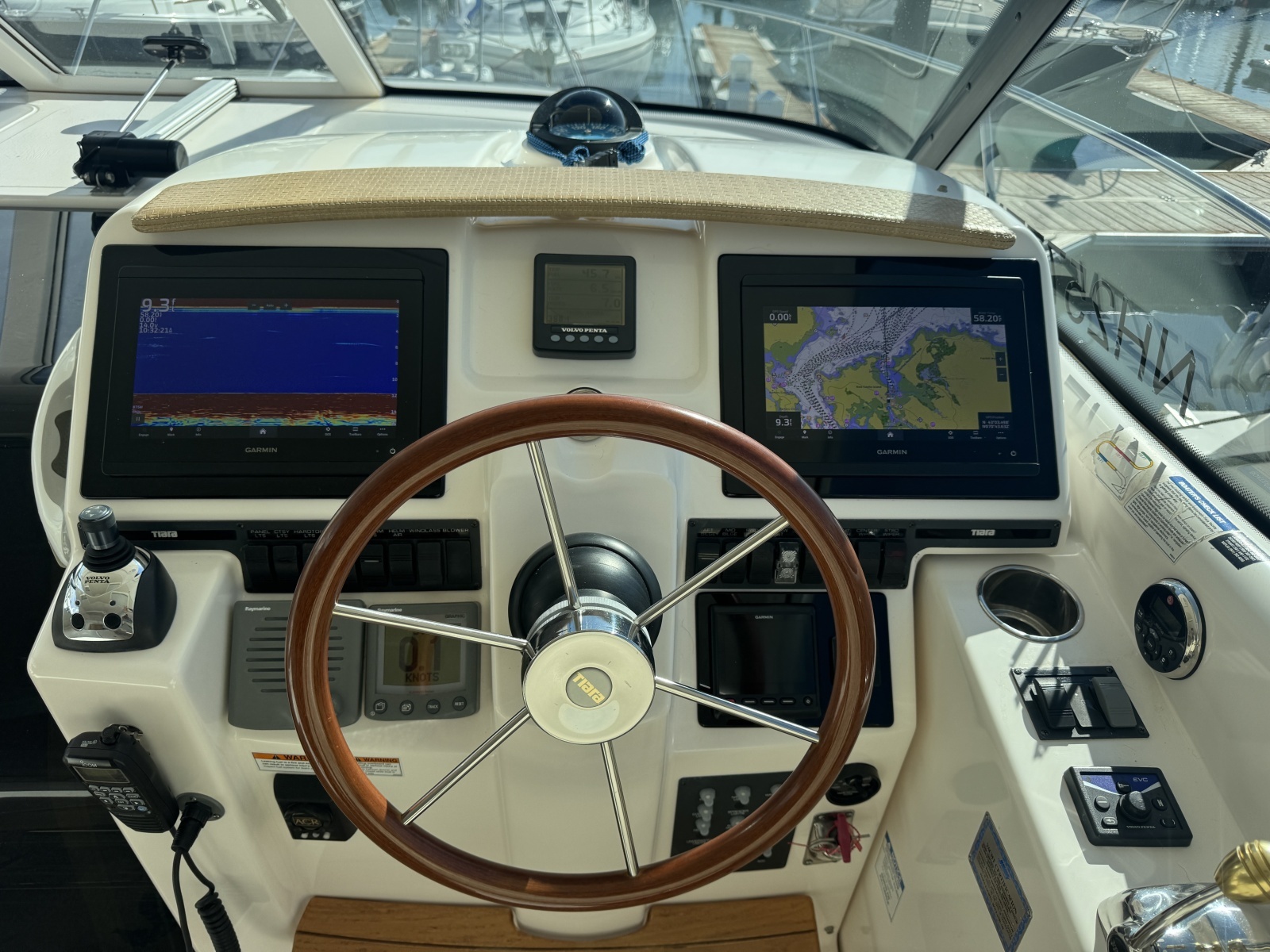2008 Tiara Yachts 3900 Sovran