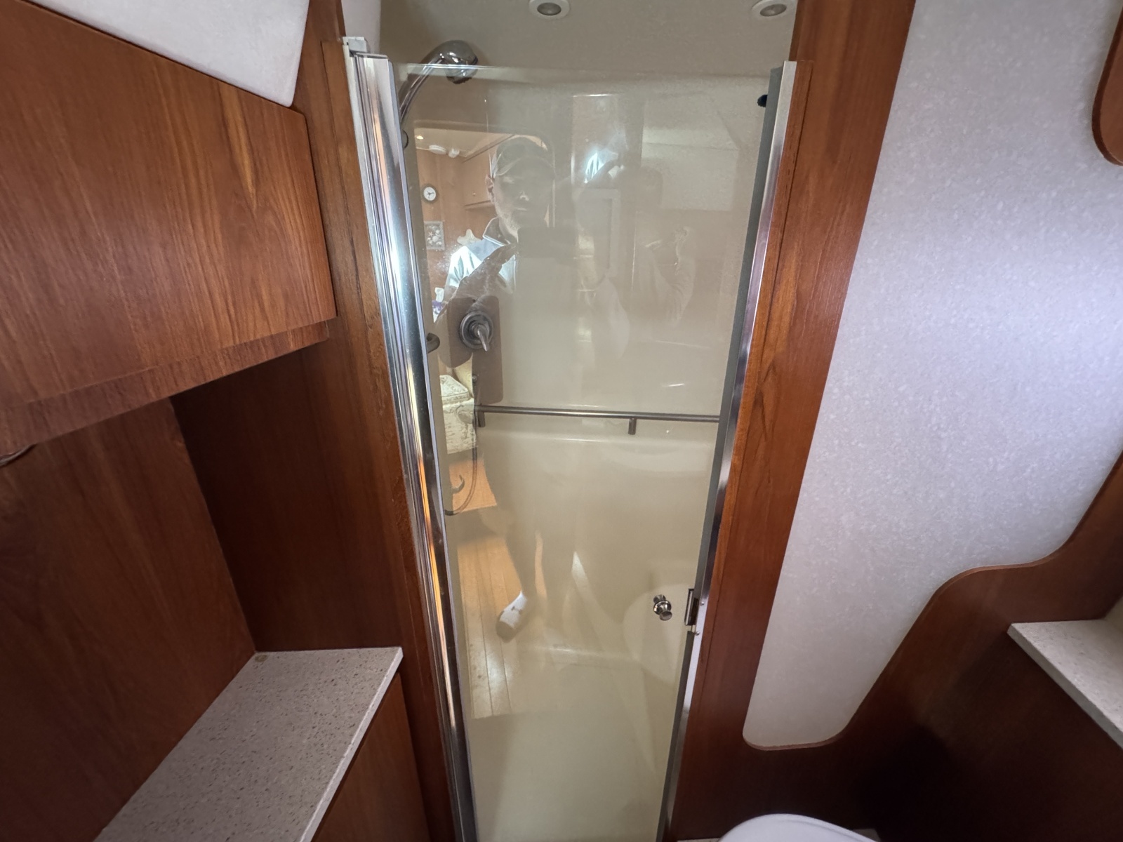 2008 Tiara Yachts 3900 Sovran