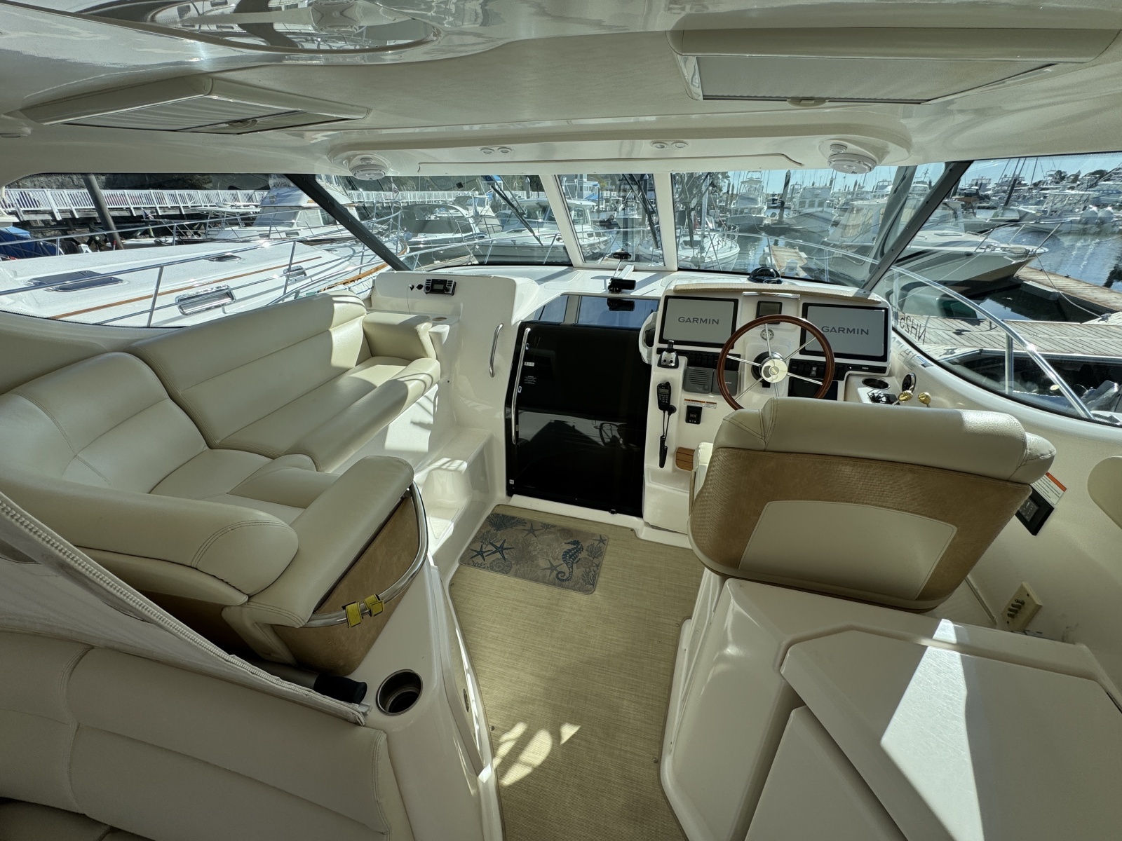 2008 Tiara Yachts 3900 Sovran
