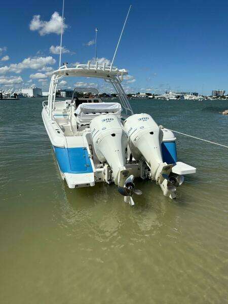 INSIGNIA 32ft Intrepid Yacht For Sale