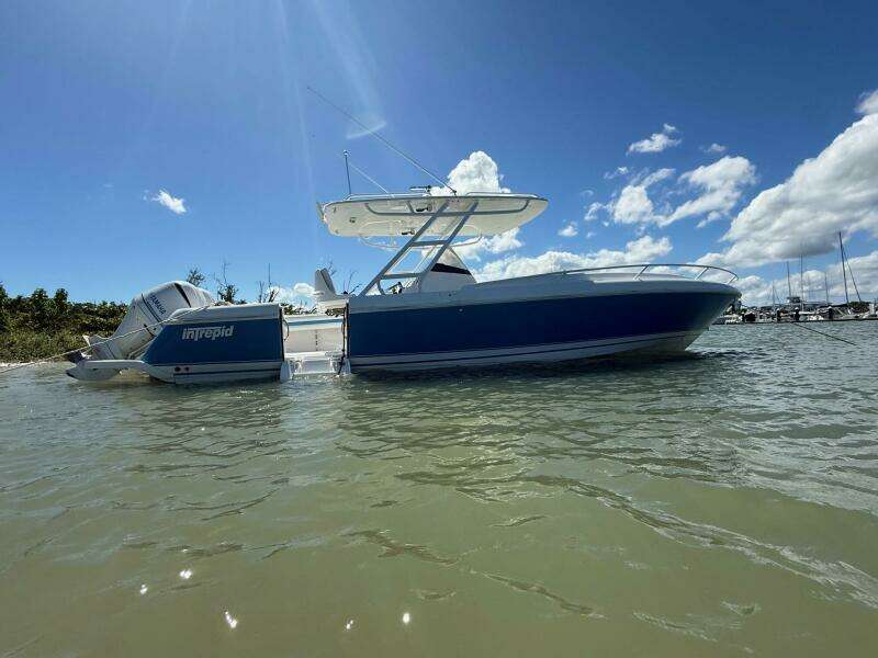 INSIGNIA 32ft Intrepid Yacht For Sale