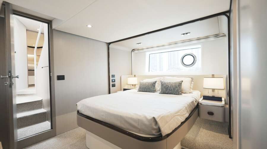 60ft Azimut Yacht For Sale