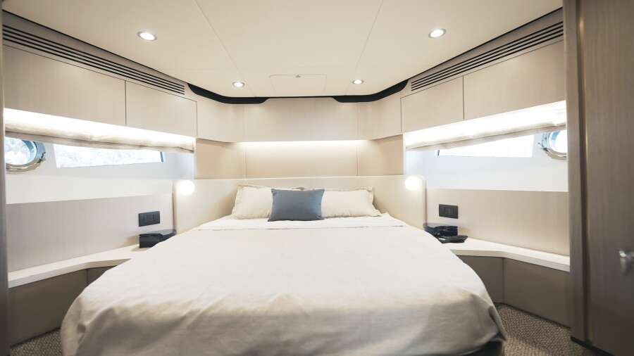 60ft Azimut Yacht For Sale