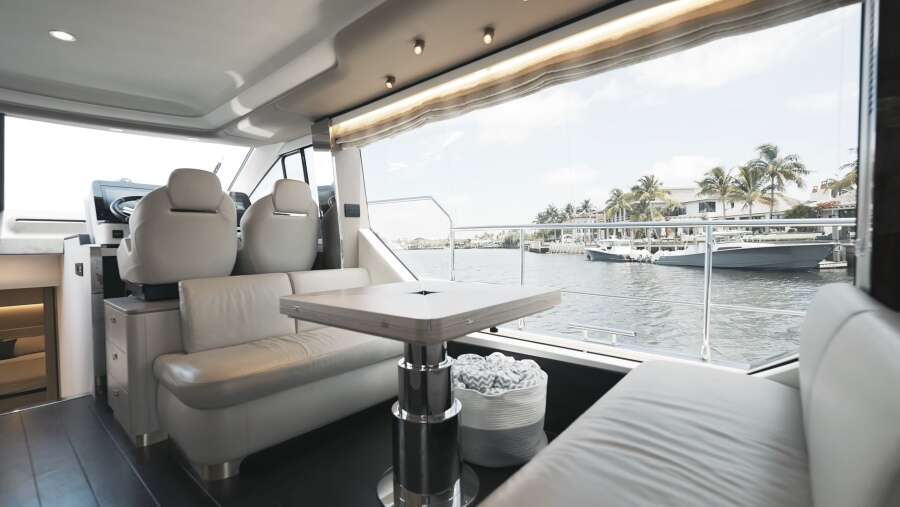 60ft Azimut Yacht For Sale