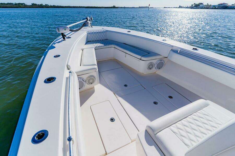 32ft Contender Yacht For Sale