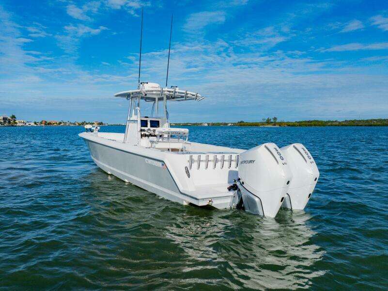 32ft Contender Yacht For Sale