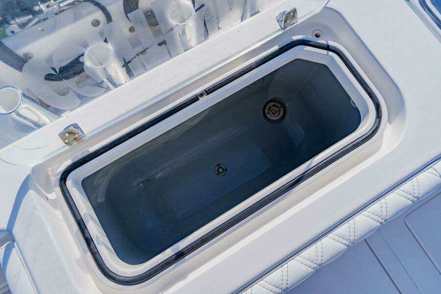 32ft Contender Yacht For Sale