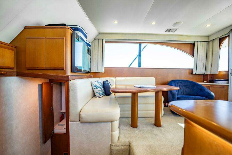 Business 42ft Post Yacht For Sale