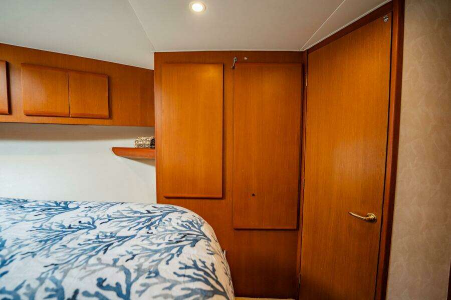 Business 42ft Post Yacht For Sale