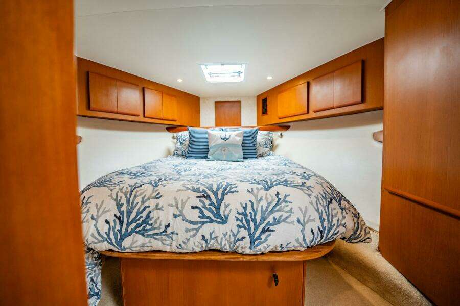 Business 42ft Post Yacht For Sale