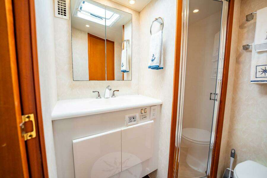 Business 42ft Post Yacht For Sale