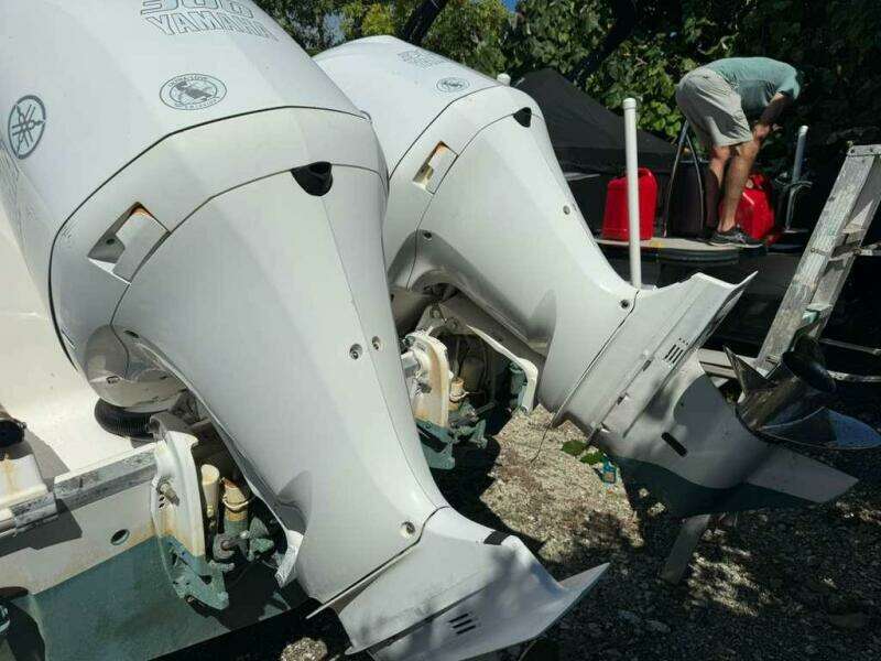 30ft Robalo Yacht For Sale