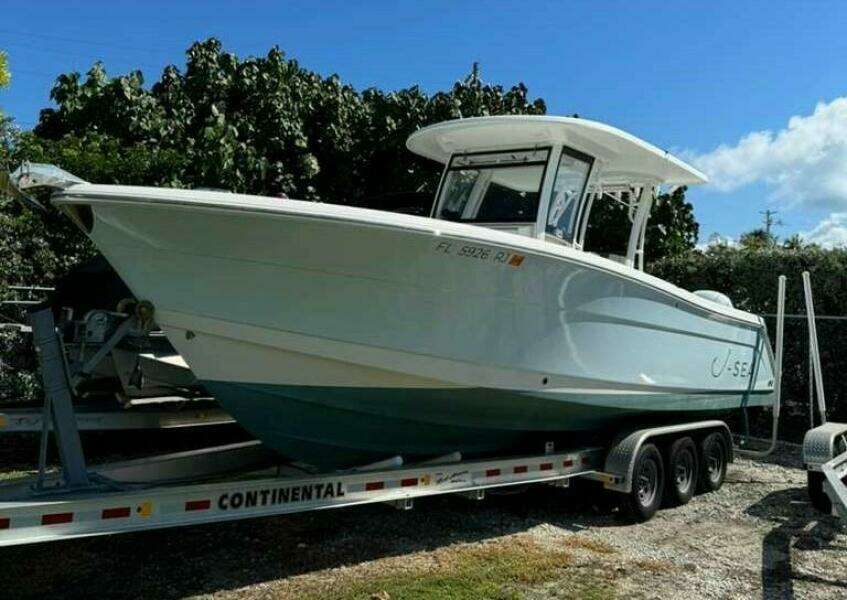 30ft Robalo Yacht For Sale