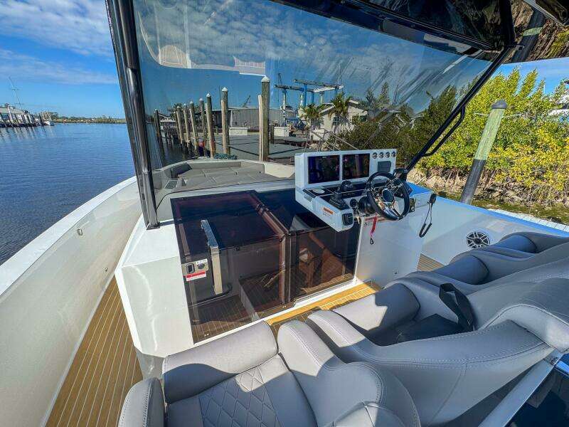 42ft De Antonio Yacht For Sale