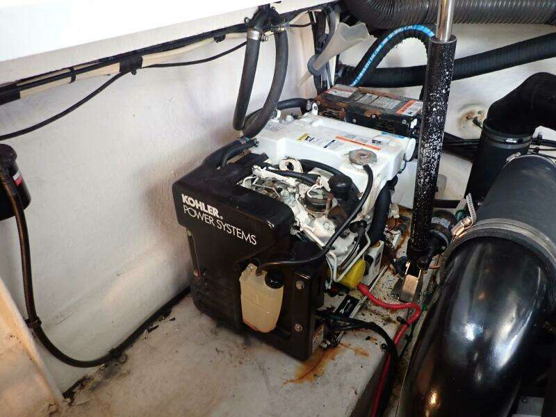 Talkn Trash 34ft Sea Ray Yacht For Sale