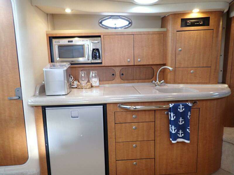Talkn Trash 34ft Sea Ray Yacht For Sale