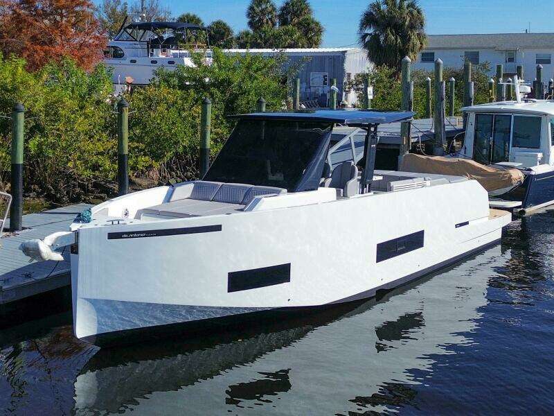 42ft De Antonio Yacht For Sale