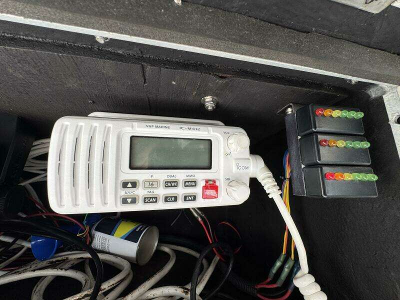 29ft Luhrs Yacht For Sale