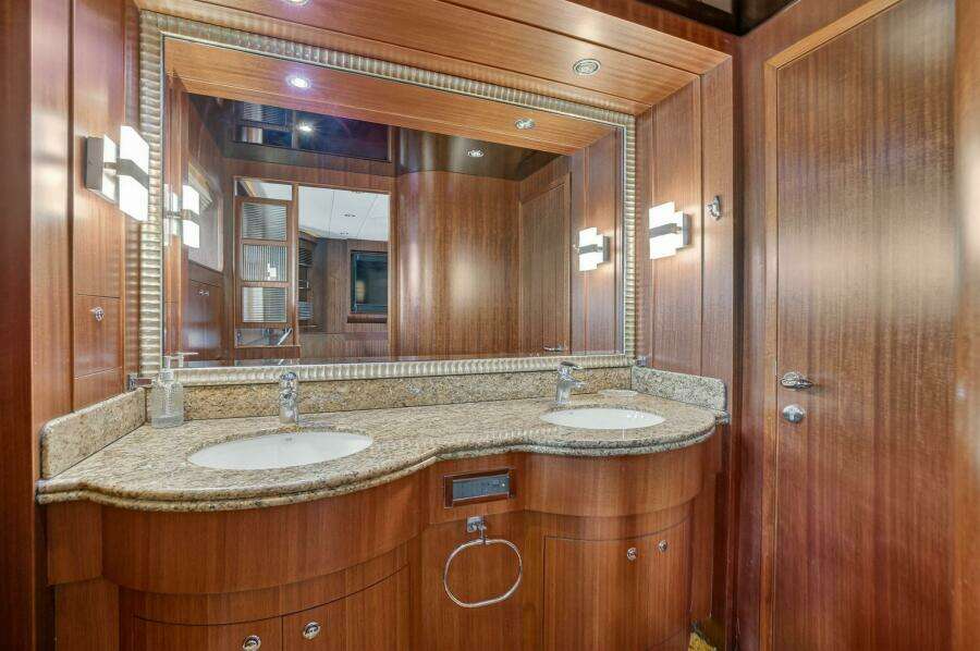 ARLENE 76ft Horizon Yacht For Sale