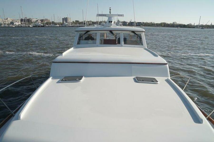 44' 2003 Huckins 