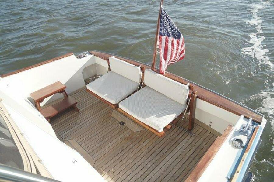 44' 2003 Huckins 