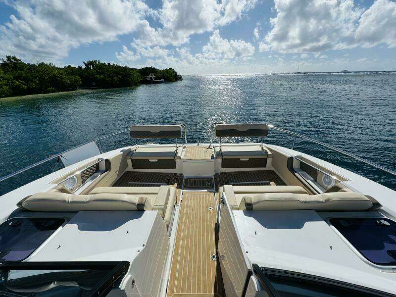 Island Jewel 36ft Aquila Yacht For Sale