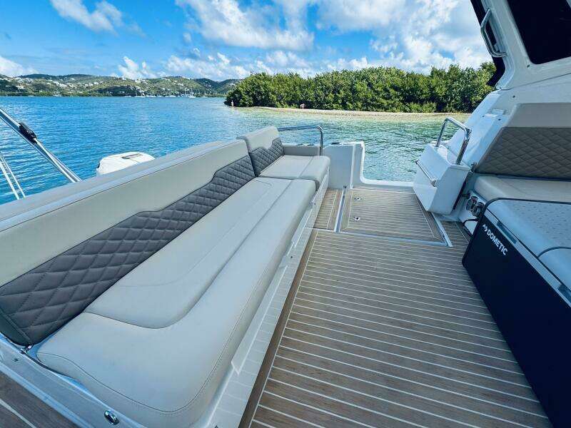 Island Jewel 36ft Aquila Yacht For Sale