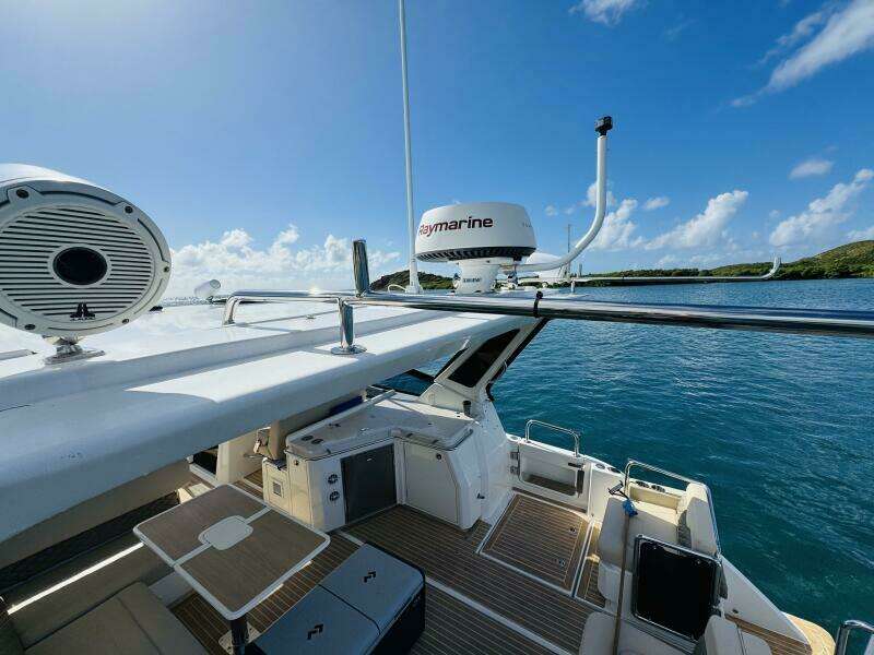 Island Jewel 36ft Aquila Yacht For Sale